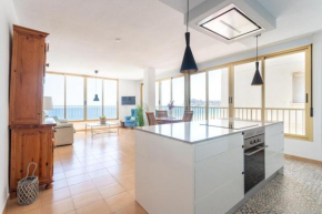 Beachfront apartment in Poniente
